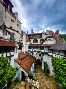 Case of Adventure .com